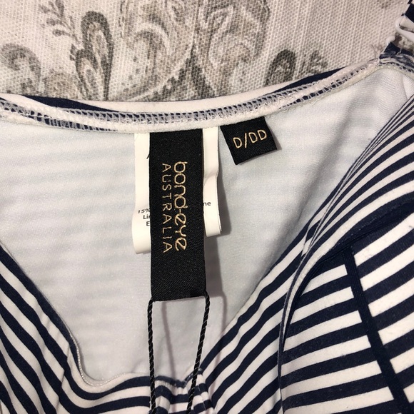 Bond-eye One piece 🇺🇸 - Picture 5 of 9